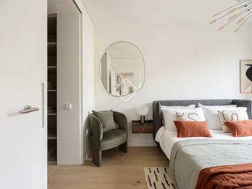 2 Bedrooms Apartment in Rambla Catalunya