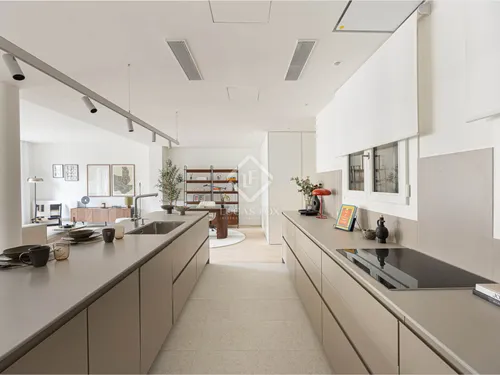 2 Bedrooms Apartment in Rambla Catalunya