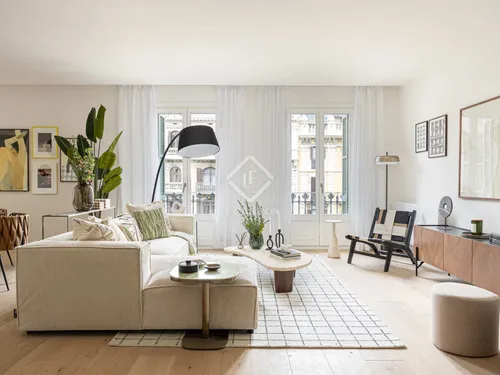 2 Bedrooms Apartment in Rambla Catalunya