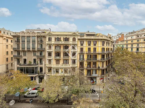 2 Bedrooms Apartment in Rambla Catalunya