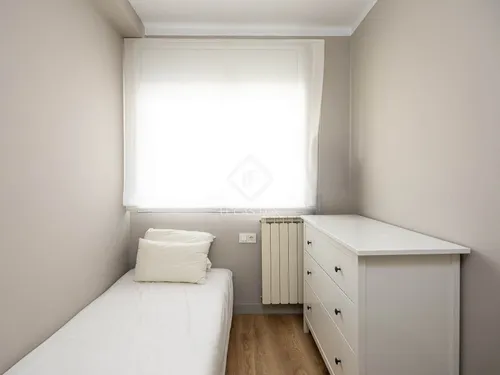 6 Bedrooms Apartment in C/ Santalo