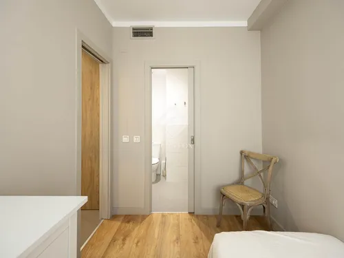 6 Bedrooms Apartment in C/ Santalo
