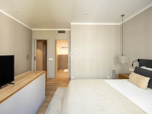 6 Bedrooms Apartment in C/ Santalo