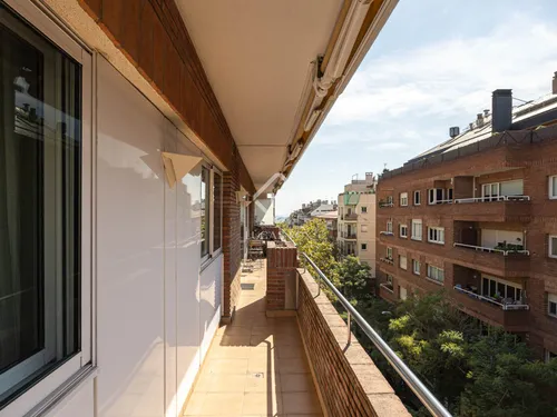 6 Bedrooms Apartment in C/ Santalo