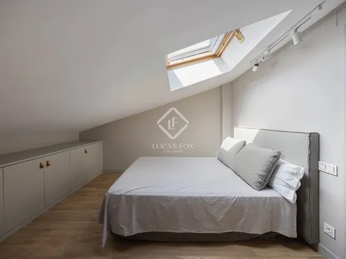 6 Bedrooms Apartment in C/ Santalo