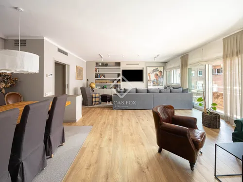 6 Bedrooms Apartment in C/ Santalo