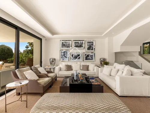 Four-Bedroom Perfection – A Statement Home in El Paraíso