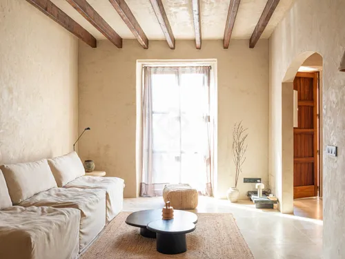 Fully renovated townhouse with pool for sale in Es Llombard.