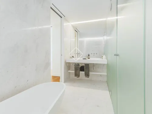 4 Bedrooms Apartment in Rambla Prim