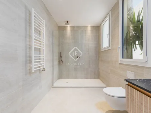 3 Bedrooms Apartment in Diputació