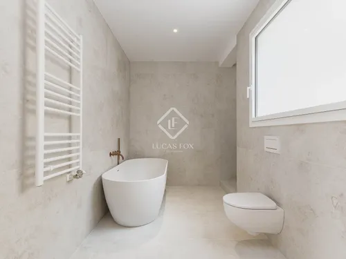 3 Bedrooms Apartment in Diputació