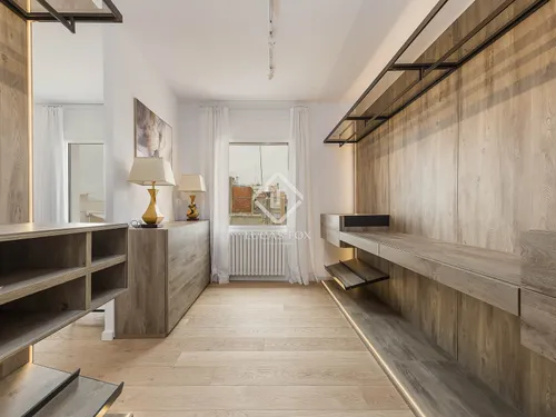 3 Bedrooms Apartment in Diputació