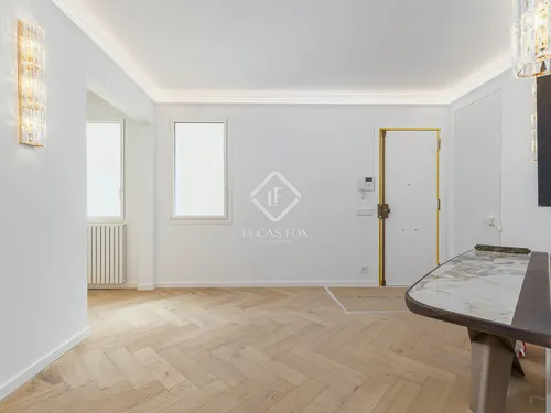 3 Bedrooms Apartment in Diputació