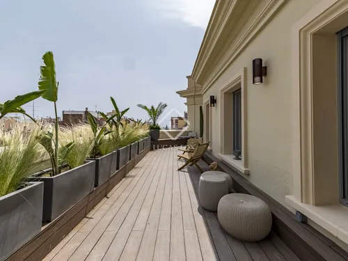 3 Bedrooms Apartment in Diputació