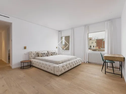 3 Bedrooms Apartment in Diputació