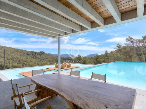 7 Bedrooms House / Villa in CAN PORCHU DE DALT Polígono 19 Parcela 360