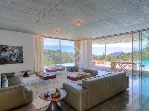 7 Bedrooms House / Villa in CAN PORCHU DE DALT Polígono 19 Parcela 360