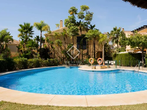4 Bedrooms House / Villa in Azalea Beach
