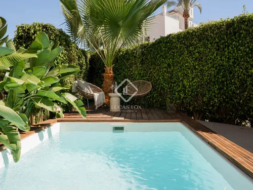 4 Bedrooms House / Villa in Azalea Beach