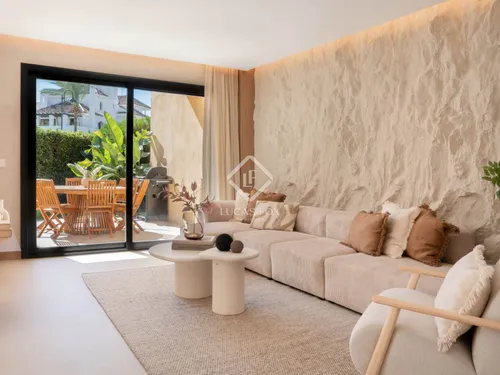 4 Bedrooms House / Villa in Azalea Beach