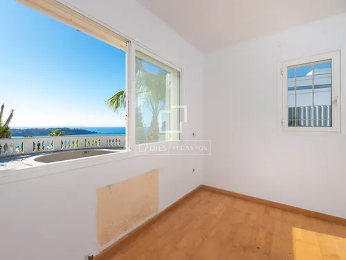 5 Bedrooms House / Villa in C/ Cap Negret Vista Alegre