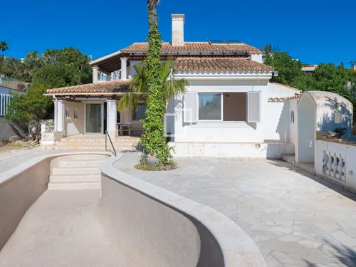 5-bedroom villa with panoramic sea views for sale in Vista Alegre, Ibiza