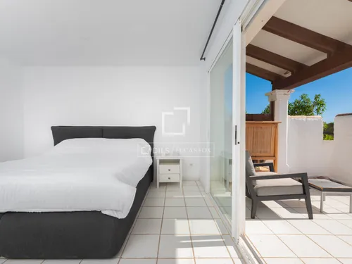 5 Bedrooms House / Villa in C/ Cap Negret Vista Alegre