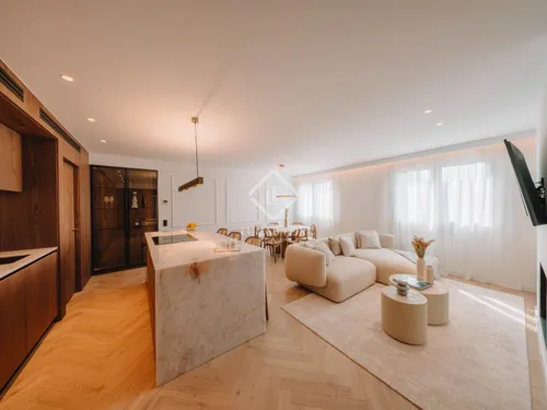 Excellent apartment high standing for sale in Palma de Mallorca.