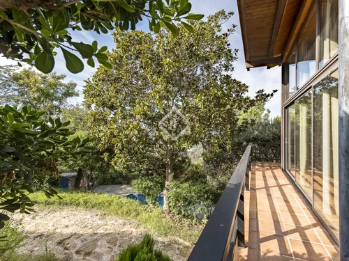 6 Bedrooms House / Villa in Parc de la Budellera