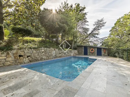 6 Bedrooms House / Villa in Parc de la Budellera