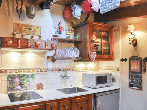 6 Bedrooms House / Villa in Parc de la Budellera