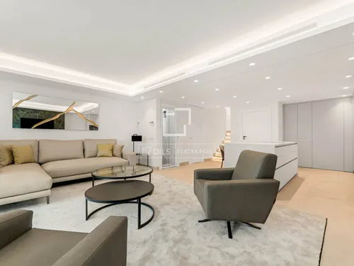 4 Bedrooms House / Villa in Urb. El Presidente Beach