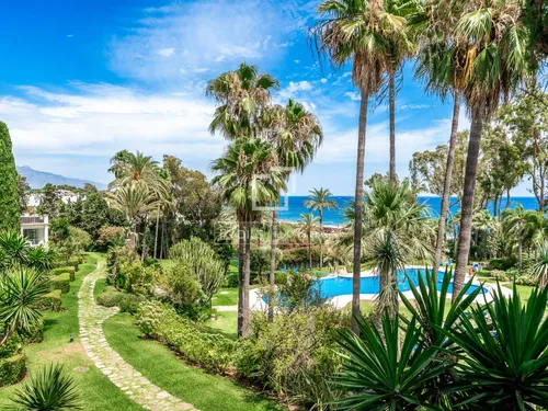 4 Bedrooms House / Villa in Urb. El Presidente Beach