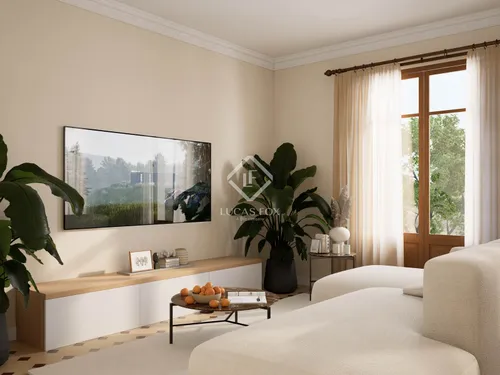 Excellent 3 Bedroom apartment with 6m² terrace for sale in Eixample Right, Barcelona