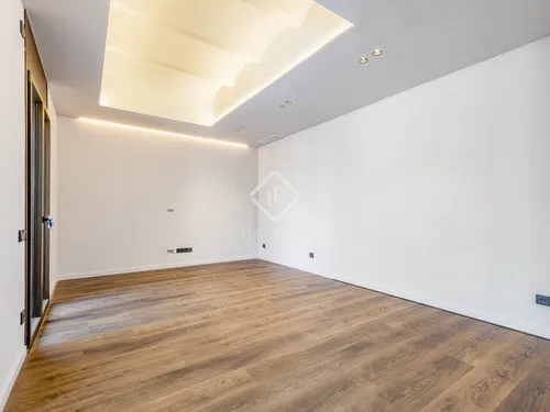 2 Bedrooms Apartment in Pau Casals