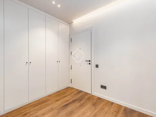 2 Bedrooms Apartment in Pau Casals