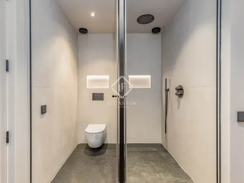 2 Bedrooms Apartment in Pau Casals