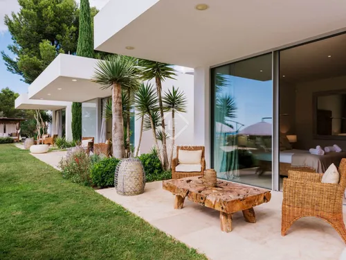 5 Bedrooms House / Villa in Paraje San Antoni de Portmany