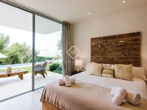 5 Bedrooms House / Villa in Paraje San Antoni de Portmany