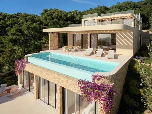 Built with Prime Quality 5 Bedroom Villa with Sea View inside of a Prime Residence in Santa Eulalia, Ibiza