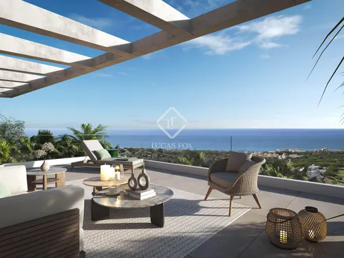 4 Bedrooms Apartment in Elviria (Marbella)