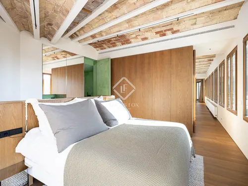 2 Bedrooms Apartment in Ausias Marc