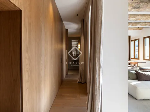 2 Bedrooms Apartment in Ausias Marc