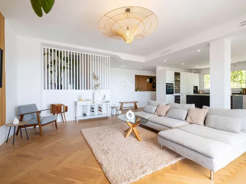 3 Bedrooms Apartment in Les Belvederes