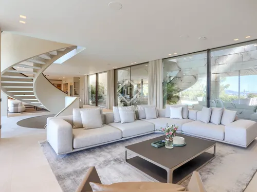 7 Bedrooms House / Villa in Margalida Coll