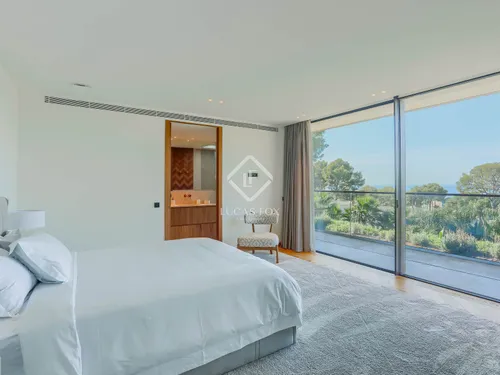 7 Bedrooms House / Villa in Margalida Coll