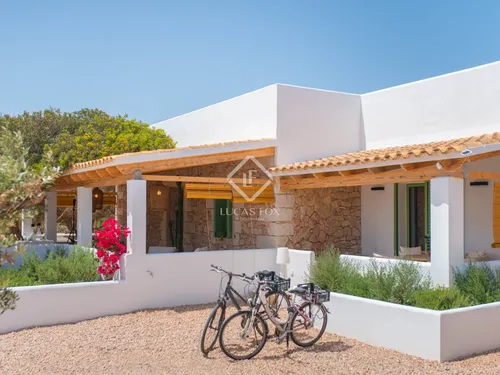 3 Bedrooms House / Villa in Camino de Cala en Baster