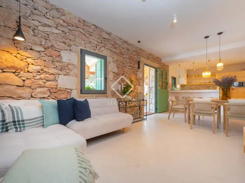 3 Bedrooms House / Villa in Camino de Cala en Baster