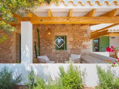 3 Bedrooms House / Villa in Camino de Cala en Baster