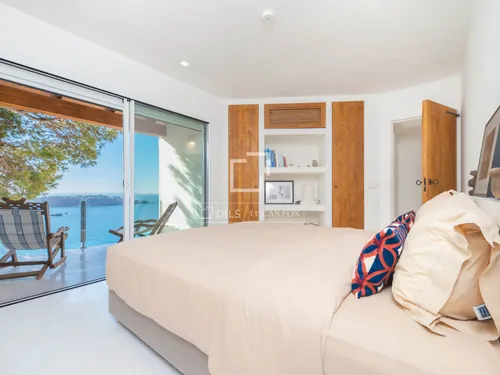 5 Bedrooms House / Villa in CL CAP NEGRET-VISTA ALEGRE SOLAR 22-1